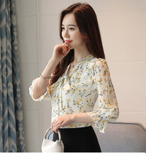 Load image into Gallery viewer, Jielur 2020 Autumn Three Quarter Women's Blouses Print Floral Print Chiffon Shirts Casual Lace Up Female Blusas Ladies Top S-XXL
